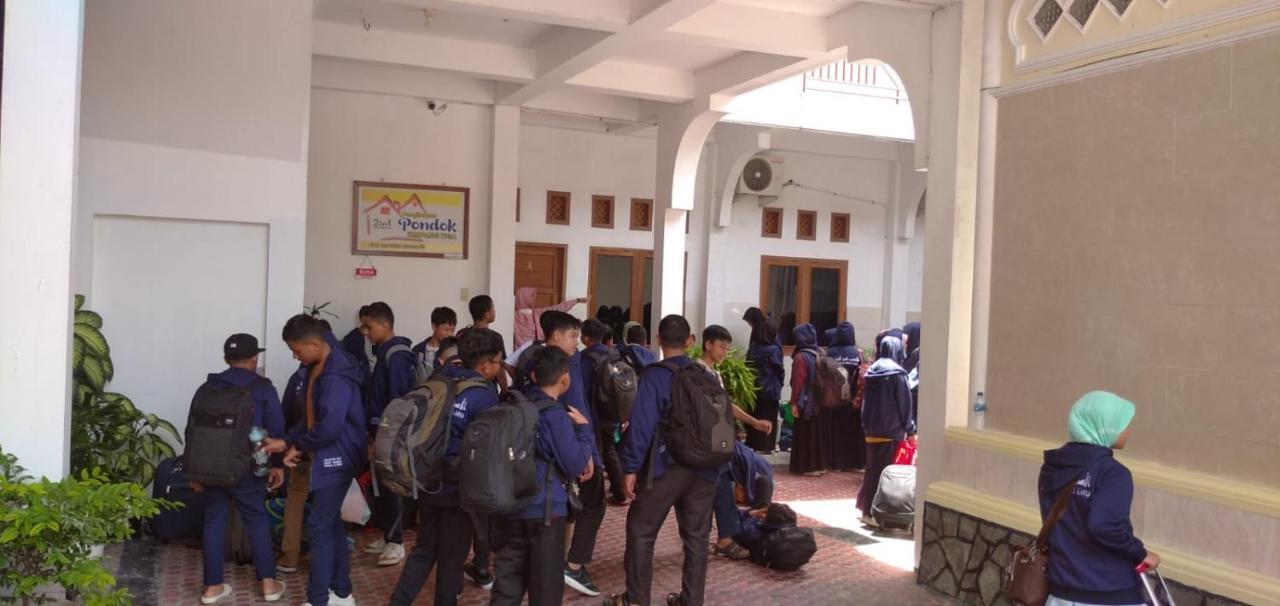 Pondok Simpang Tiga Sabang  Exteriör bild
