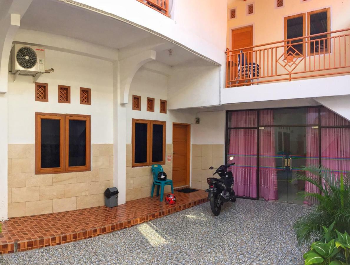 Pondok Simpang Tiga Sabang  Exteriör bild