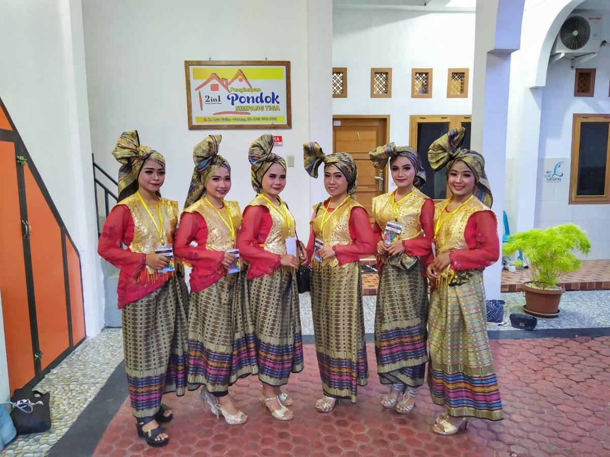 Pondok Simpang Tiga Sabang  Exteriör bild
