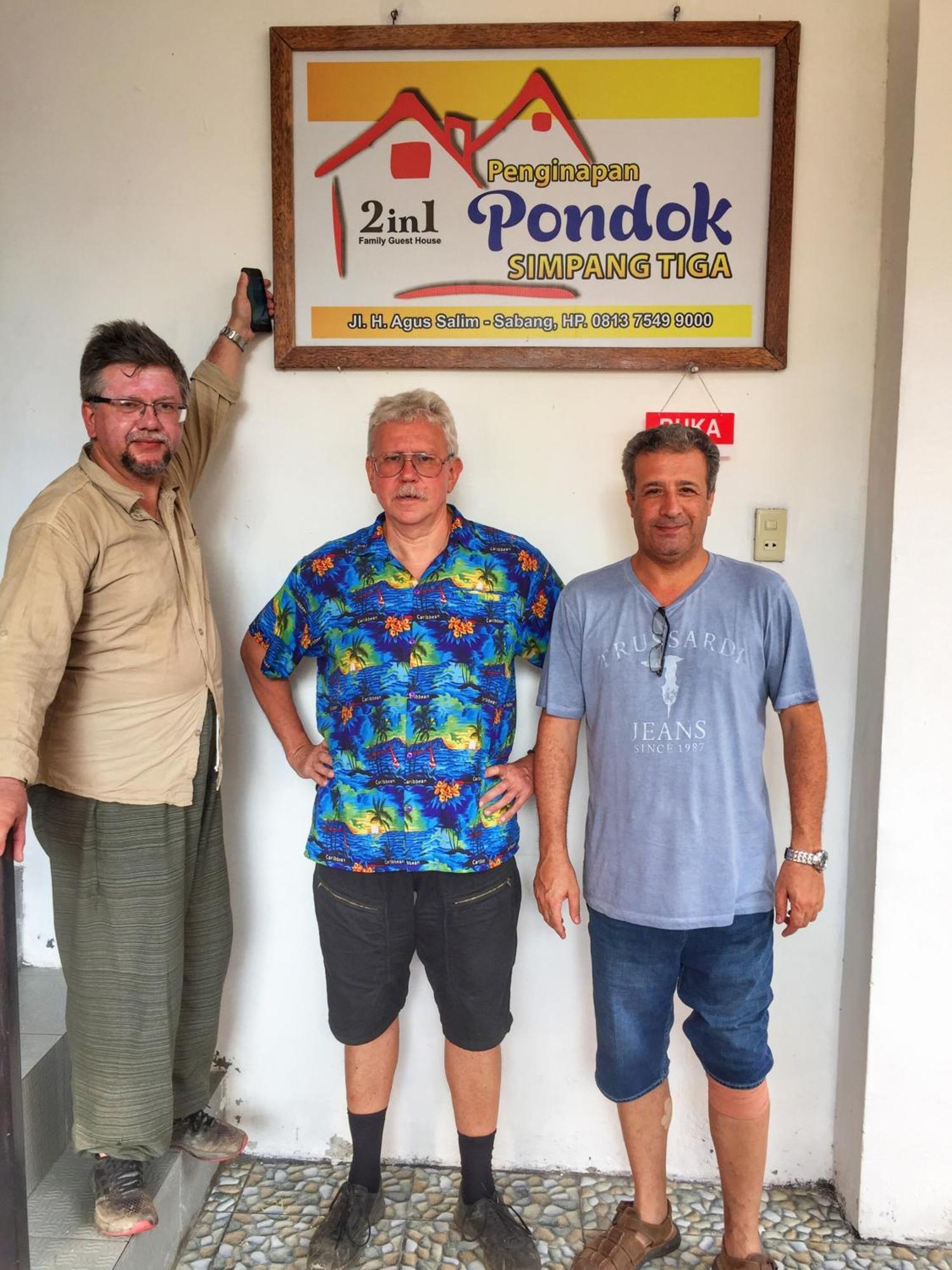 Pondok Simpang Tiga Sabang  Exteriör bild
