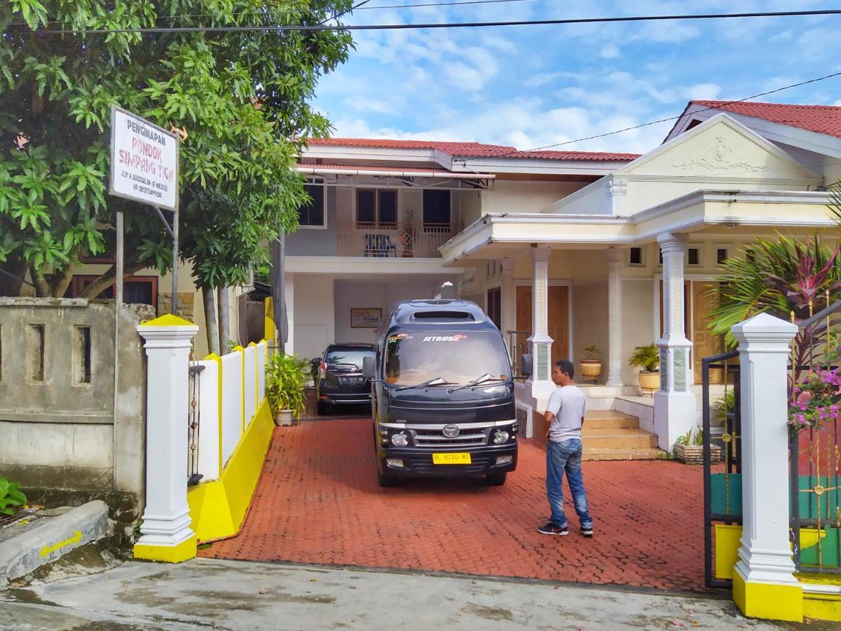 Pondok Simpang Tiga Sabang  Exteriör bild